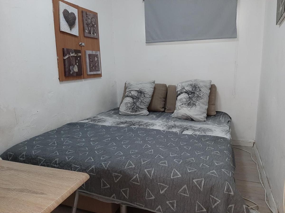The Surfer'S Beach House Tel-Aviv Extérieur photo